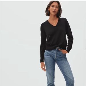 Everlane black vneck cashmere sweater